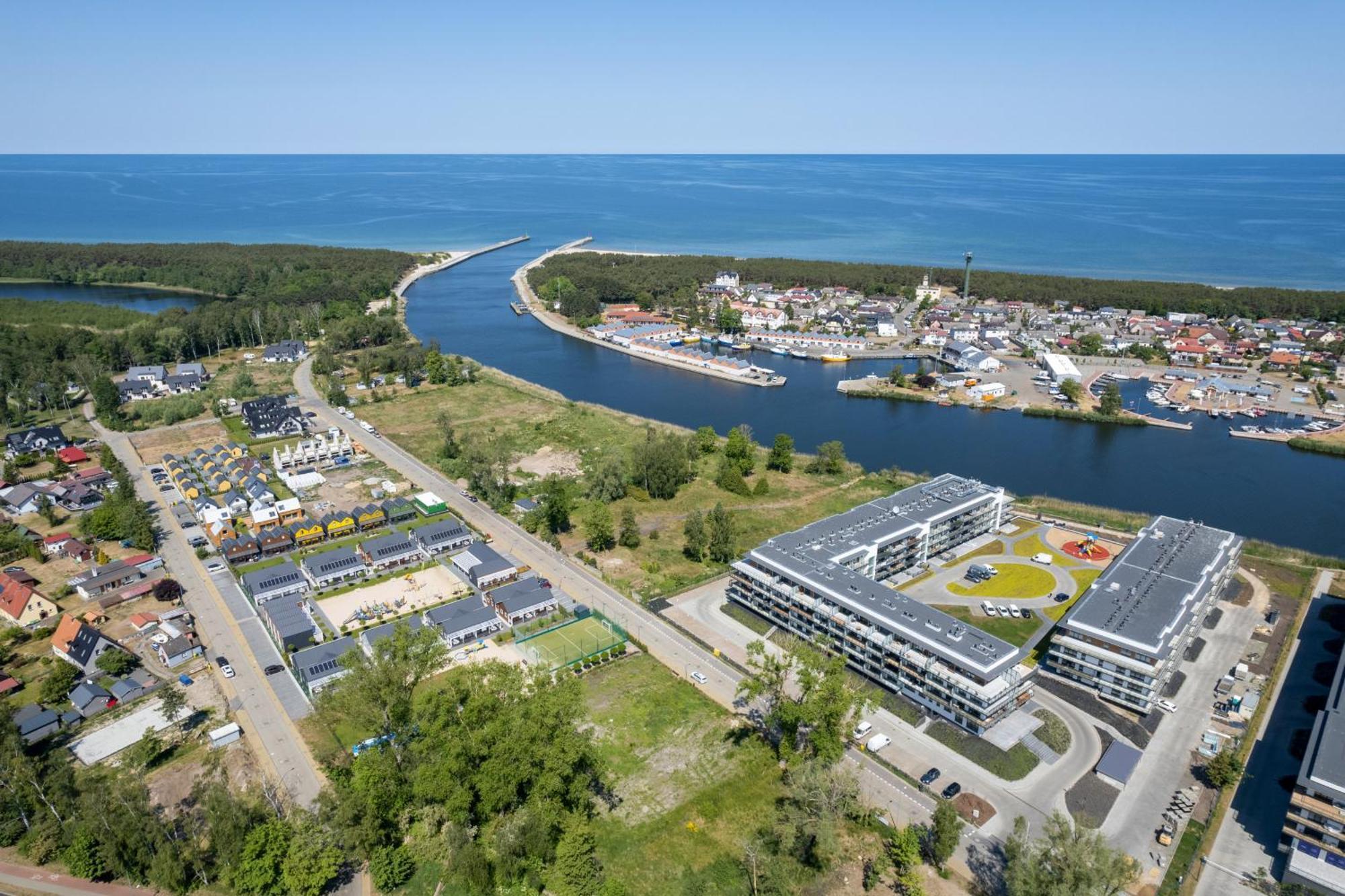 Dziwnow Luxurious Apartment No1 By The River By Renters Prestige Exterior photo