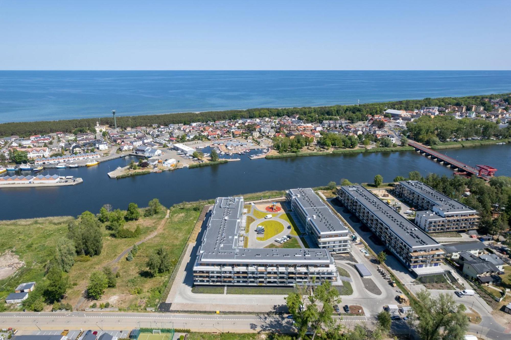 Dziwnow Luxurious Apartment No1 By The River By Renters Prestige Exterior photo