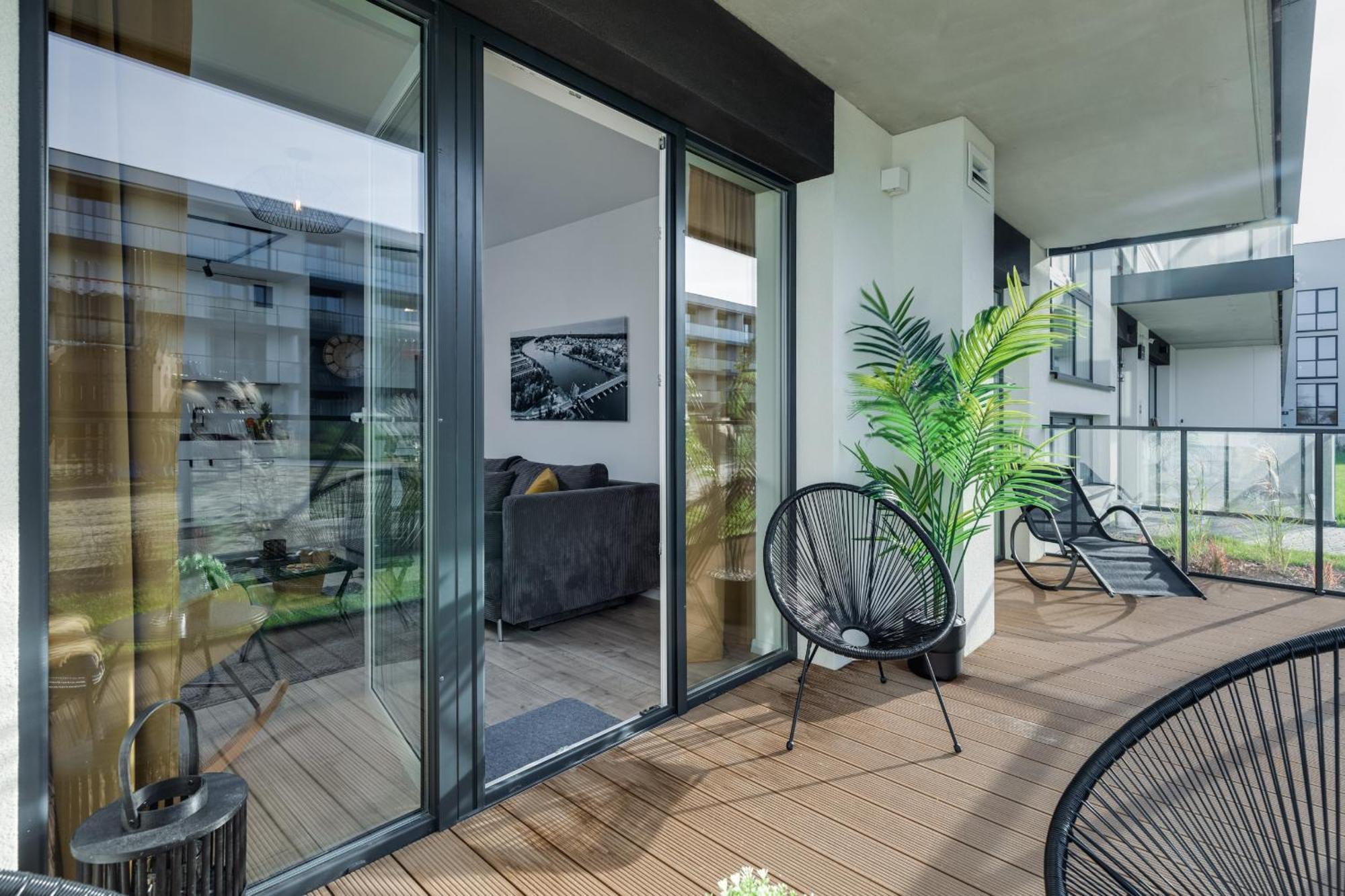 Dziwnow Luxurious Apartment No1 By The River By Renters Prestige Exterior photo